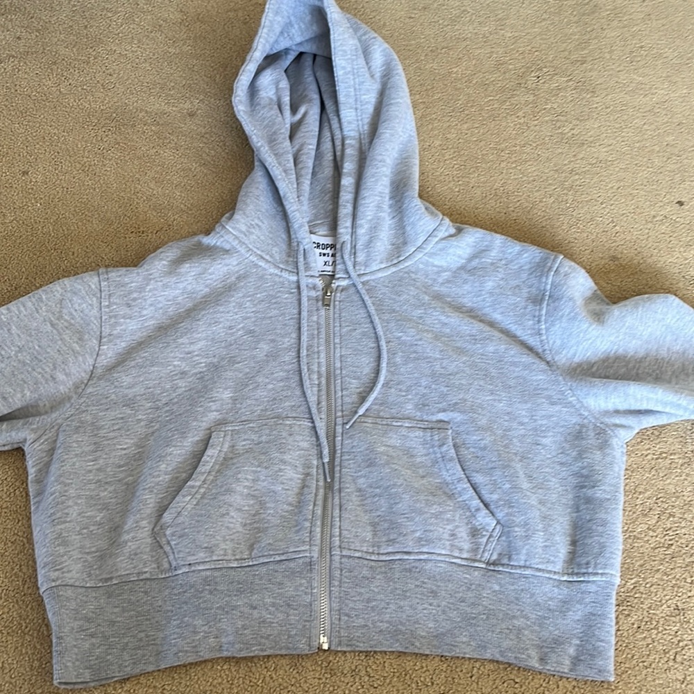 Cropped zip up